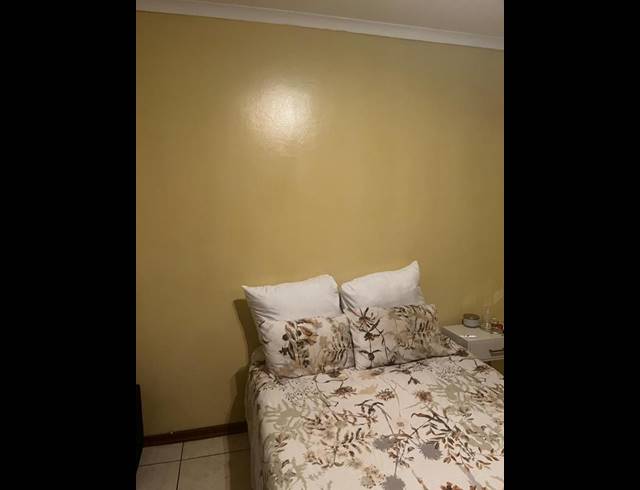 2 BEDROOM APARTMENT FOR SALE IN MMABATHO 2